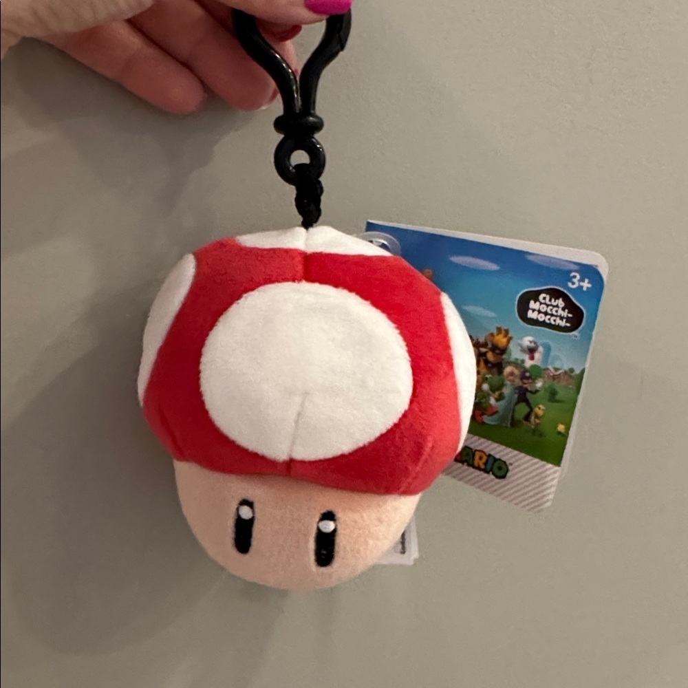 NWT! Club Mocchi Mocchi Super Mario Mushroom Plush Clip-On